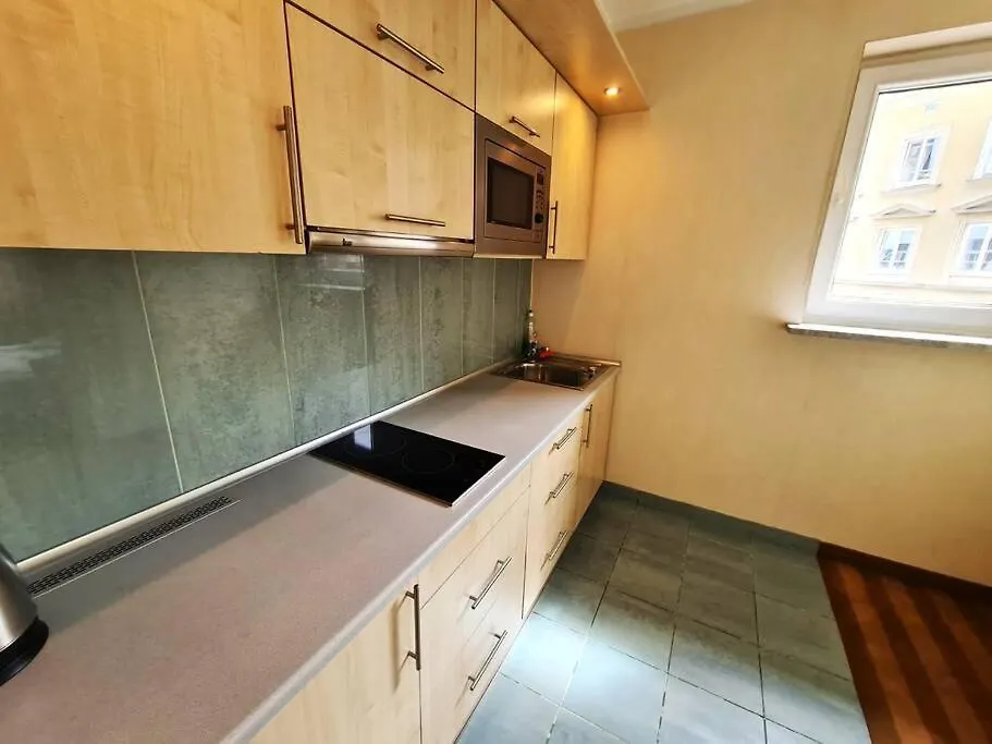 Fantastic Waw - Z6 Room - 502B Warszawa 0*,  Polska